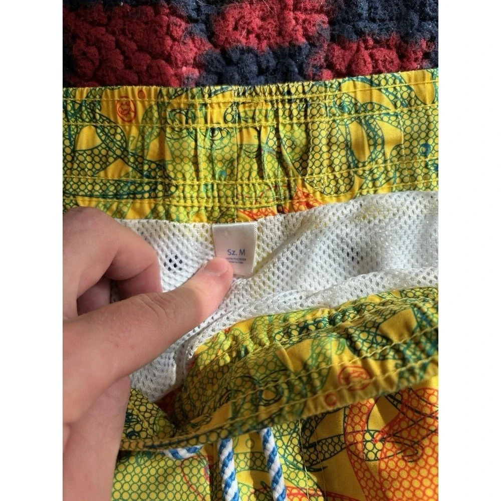 SOUTHERN TIDE Men's Yellow Blue Print Swim Shorts Trunks Board Shorts Size M EUC